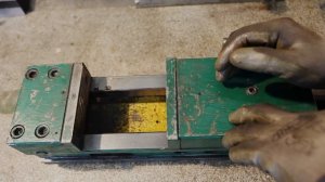 Станочные тиски: лекальные, фрезерные, наклонные, гидравлические