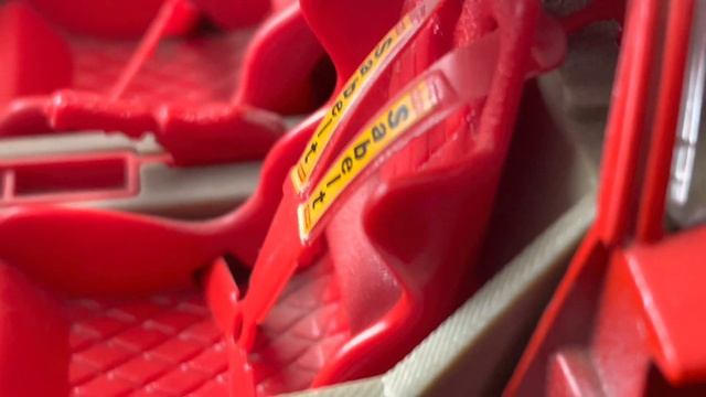 Ferrari F40 1/18 смотреть онлайн