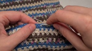 Самый простой плед из остатков разной пряжи, узор рис, плед крючком без бахромы.