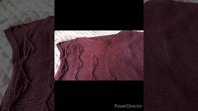 Футболка их хлопка спицами.
