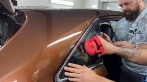 Замена разбитой форточки венза