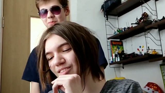 СДЕЛАЛИ ТРЕК НА ТЕЛЕФОНЕ!