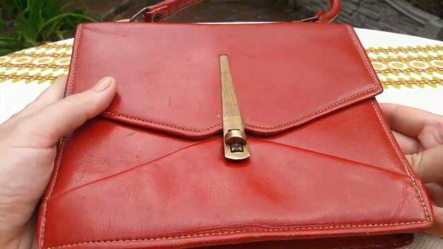 135. Брошки-кошки, винтажная сумка времен СССР, браслет, скатерть. Прогулка по городу. смотреть онлайн