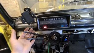 Евроблок предохранителей от Волги в ВАЗ 2101 Трехрычаговый блок подрулевых переключателей в ВАЗ 210