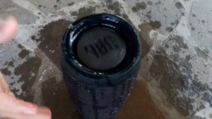 Очень жёсткие басы на колонке