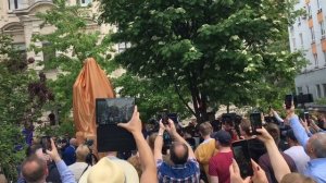 В Москве открыли памятник Самуилу Яковлевичу Маршаку на Лялиной площади