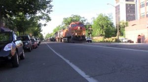 [HD] MUST SEE! Fort Collins, CO "Street Running"- BNSF's Front Range Subdivision