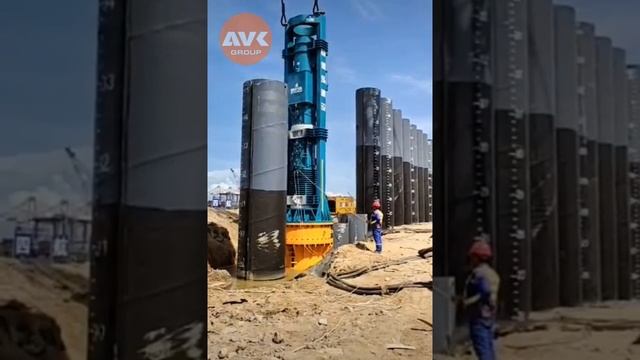 Дизельный трубчатый молот ударная часть 16 тонн. 16 июля 2020 г. смотреть онлайн