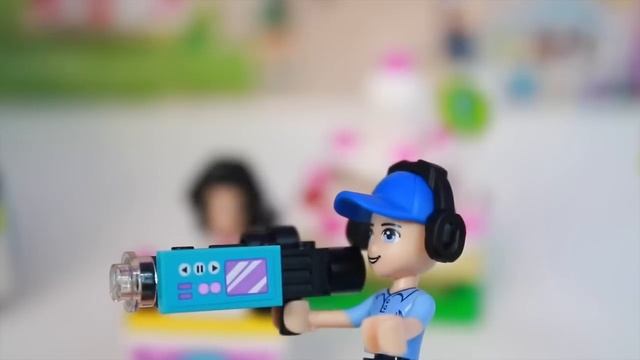 Lego Friends Heartlake News Van Emma Toy Review смотреть онлайн
