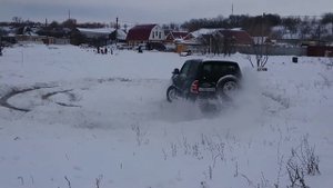 Валим боком на паджеро 3