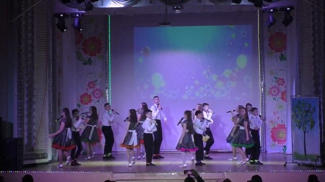 "Всё нормально у хулигана". исп. анс. Карамельки и гр. Родники. г.Райчихинск, Амурск. обл.