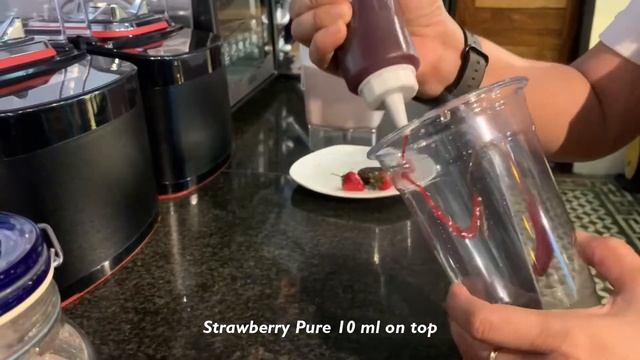 Cafe Vlog EP.196 | Signature drinks | Spring-Oreo Strawberry Frappe | Everyone can make it смотреть онлайн