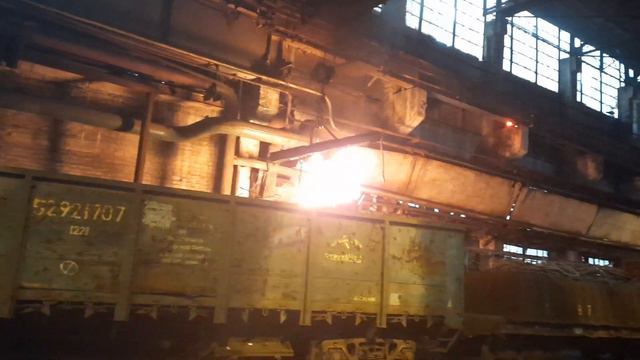 Безопасные условия труда\Safe working conditions смотреть онлайн