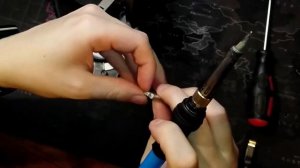 Наушники стали быстро разряжаться, как починить? (как поменять аккумулятор в блютус наушниках)