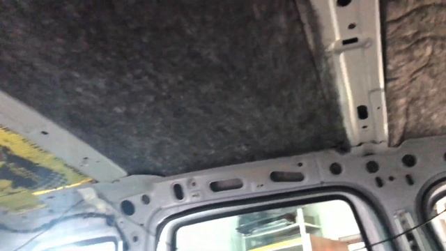 Renault Duster тюнинг внутрисалонный. Шумоизоляция, установка материалов Comfortmat смотреть онлайн