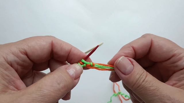 Учимся вязать образец в технике двустороннего жаккарда смотреть онлайн