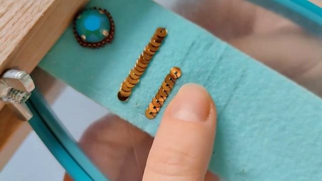 4 самых популярных способов пришить пайетки