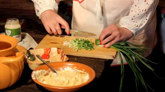 Как приготовить лучший квас и окрошку, как настоящая русская бабушка!