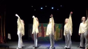 Детский музыкальный театр студия «Звуки музыки».  Фрагмент мюзикла "Новые приключения колобка".