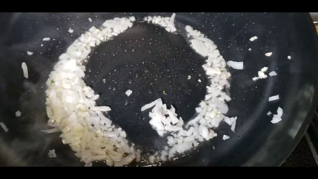 HOW TO MAKE PAD THAI | EASY PAD THAI RECIPE | STEP BY STEP RECIPE |