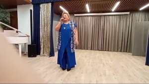 Снег летит и летит,... поёт Колотовкина Татьяна.