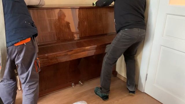Klavieru Utilizācija un Klavieru Izvešana Вывоз Пианино Утилизация Пианино