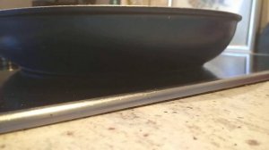 ШОК!!! Сырое яйцо крутится!!!!!!!!!;;