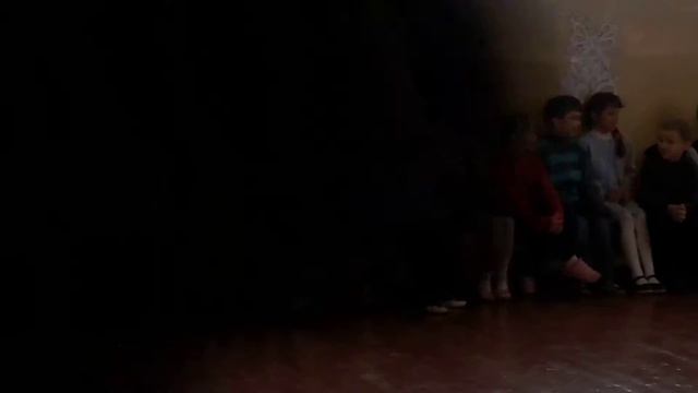 Утренник на Новый Год в Школе смотреть онлайн