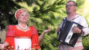 Светлана Синченко & Дмитрий Малков "Ёлочки зелёные, три сосны" (музыка и слова Ирины Скибиной)