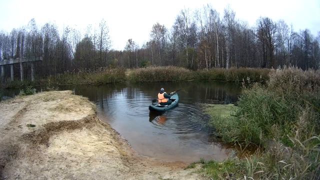 Тестирую лодку для рыбалки, на небольшой реке. Мормыши