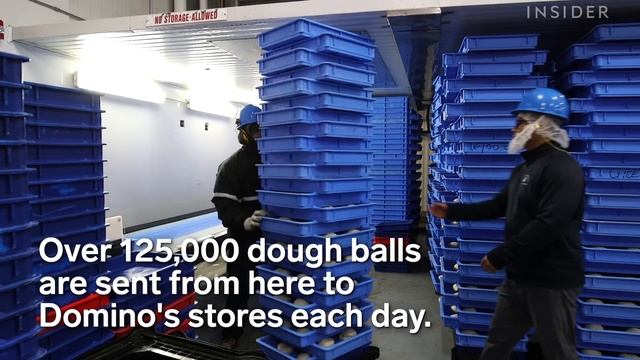 How Domino's Makes Its Pizza | Food Insider смотреть онлайн