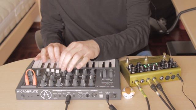 It was raining [Sound On Sound Strymon Volante + Arturia MicroBrute] смотреть онлайн