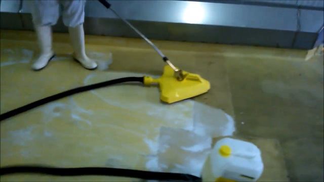 Kärcher FRV 30, padozattisztítás. Merian Orosháza смотреть онлайн