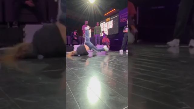 Мой выход на ROBC ??? #breaking #powermove #милена #крутит #фриз смотреть онлайн