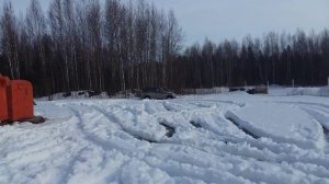 Наглядный тест, спущенные колеса до 0.5 по мокрому снегу. Часть 1.