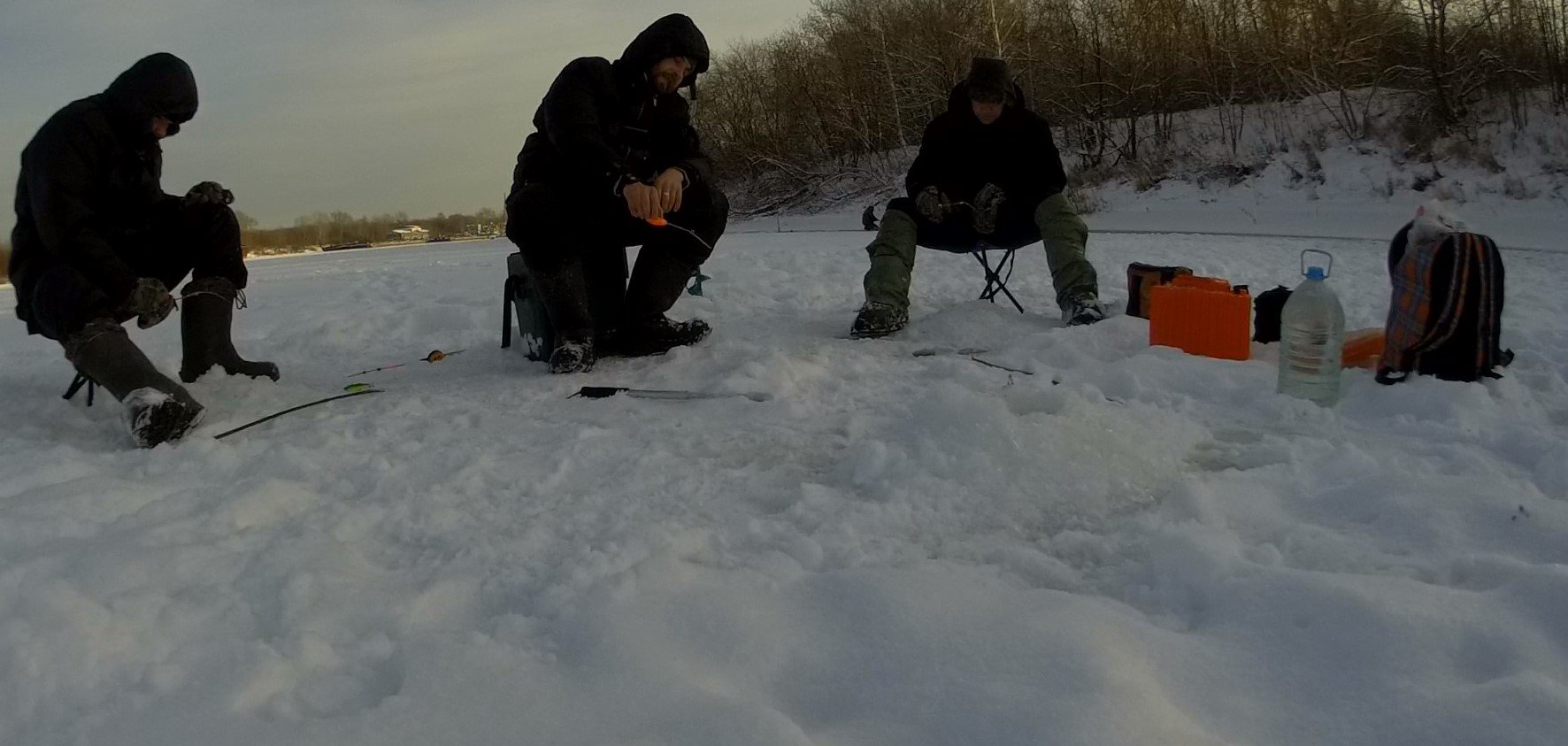 Рыбалка в волжском затоне за мочальным островом. смотреть онлайн