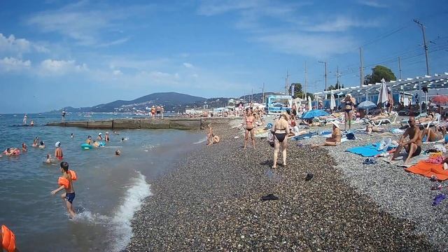 Адлер, пляж Чкаловский, август.