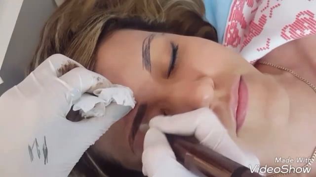 Теневая растушевка бровей процесс от и до. Мастер Потякина Екатерина смотреть онлайн