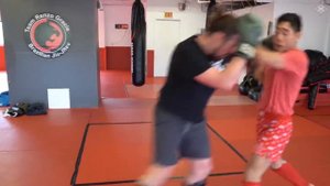 атаки передней рукой в мма