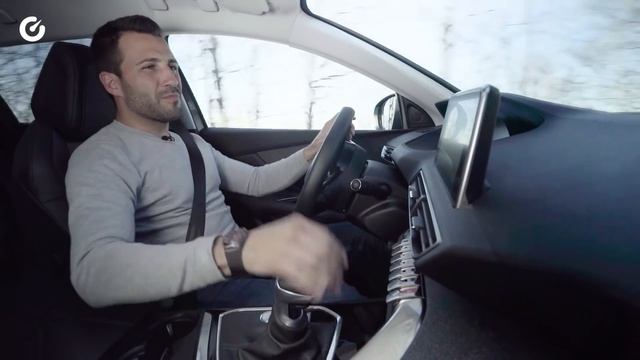 Kia Sportage vs Peugeot 3008 - SUV Compacto / Comparativa / Review / Test en español | Carnovo смотреть онлайн