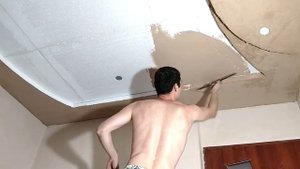 Многоярусный потолок из пенопласта