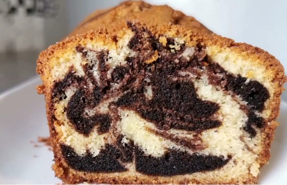 Мраморный кекс на молоке и сливочном масле смотреть онлайн