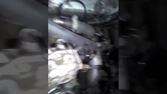 Заводется через 5-6 минут глохнет ток поьеряеться