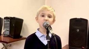 «Москва майская» Поёт Андрей Гасиловский (7 лет). Песни о Москве для детей.