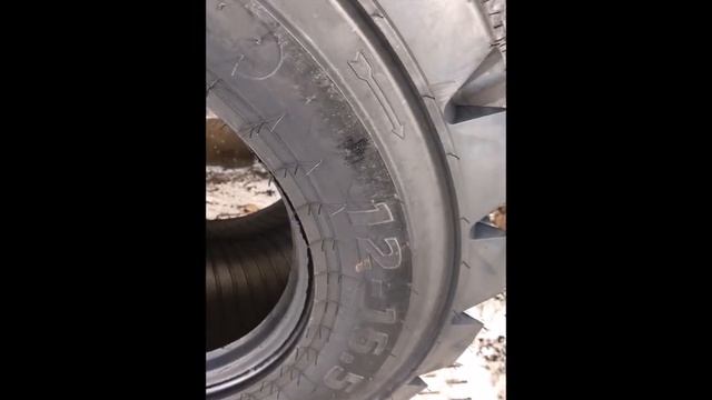 Шины 12-16.5 SK-05 (шашка) Mitas бесплатная доставка. Услуга Монтаж с выездом. смотреть онлайн