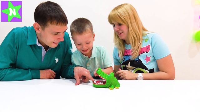 КРОКОДИЛ кусается игра! Крокодил дантист  CROCODILE DENTIST CHALLENGE