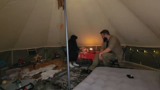 TESLA İLE ÇADIR KAMPI смотреть онлайн