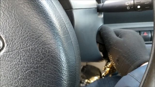 Купил Реле Бензонасоса Пежо 806 № 9607540680 (№ 1929.49)