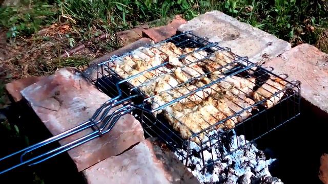 КУХНЯ ОТШЕЛЬНИКА снято у "Живу на хуторе в Латгалии" редкие кадры ! Хутор LV смотреть онлайн