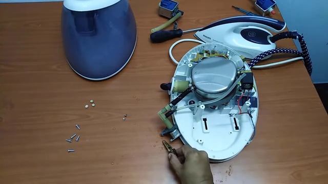 Tutorial Tukar Pump Philips GC8625 GC8616 Cara Pro смотреть онлайн